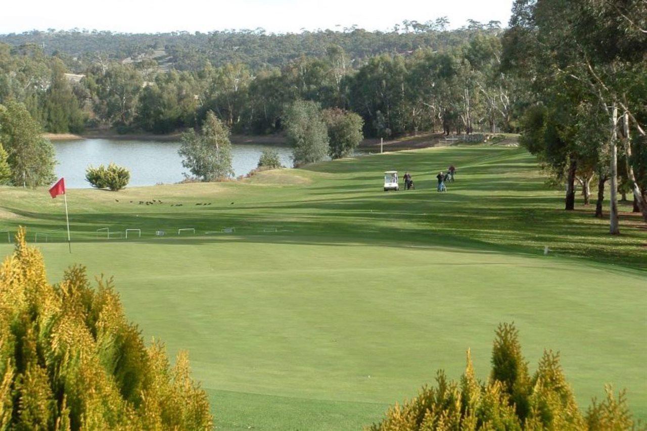 Hotel Clare Country Club Esterno foto