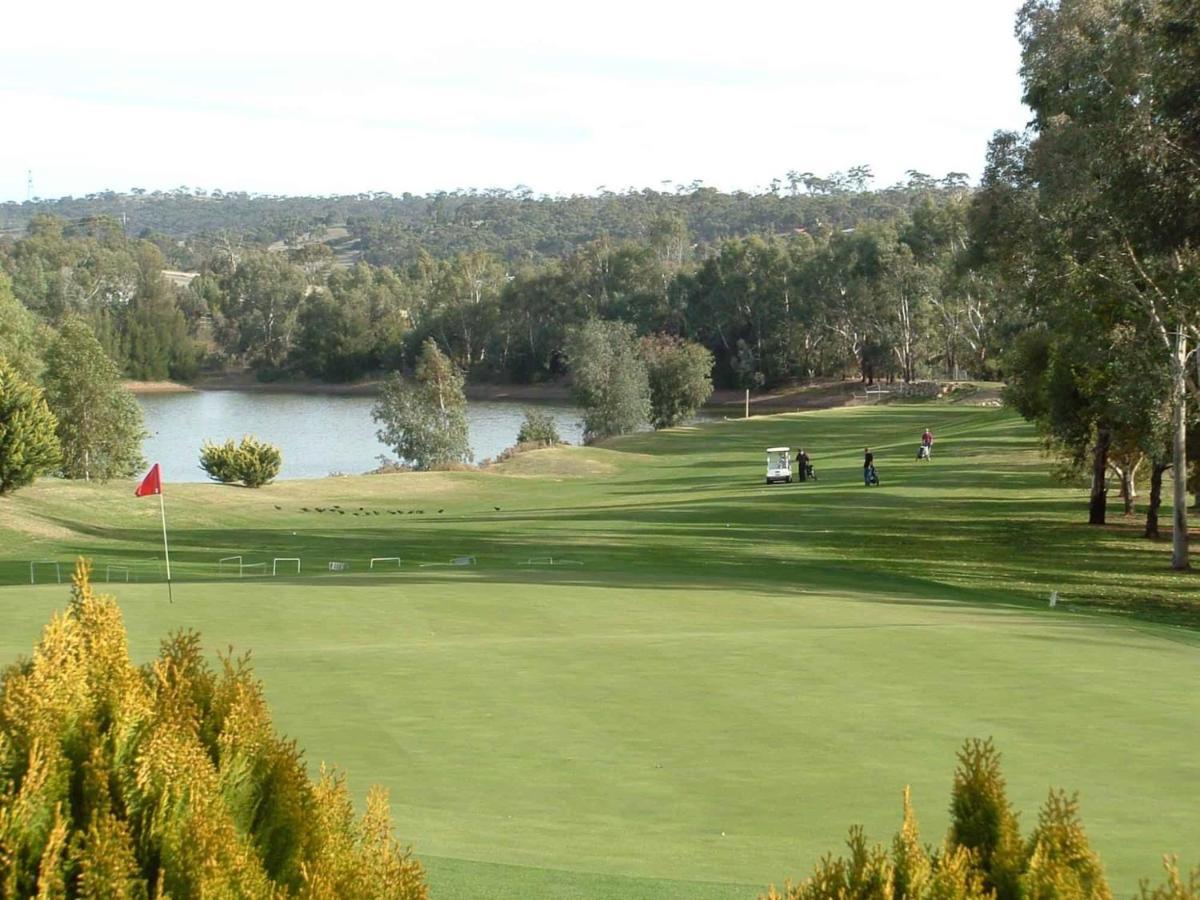 Hotel Clare Country Club Esterno foto