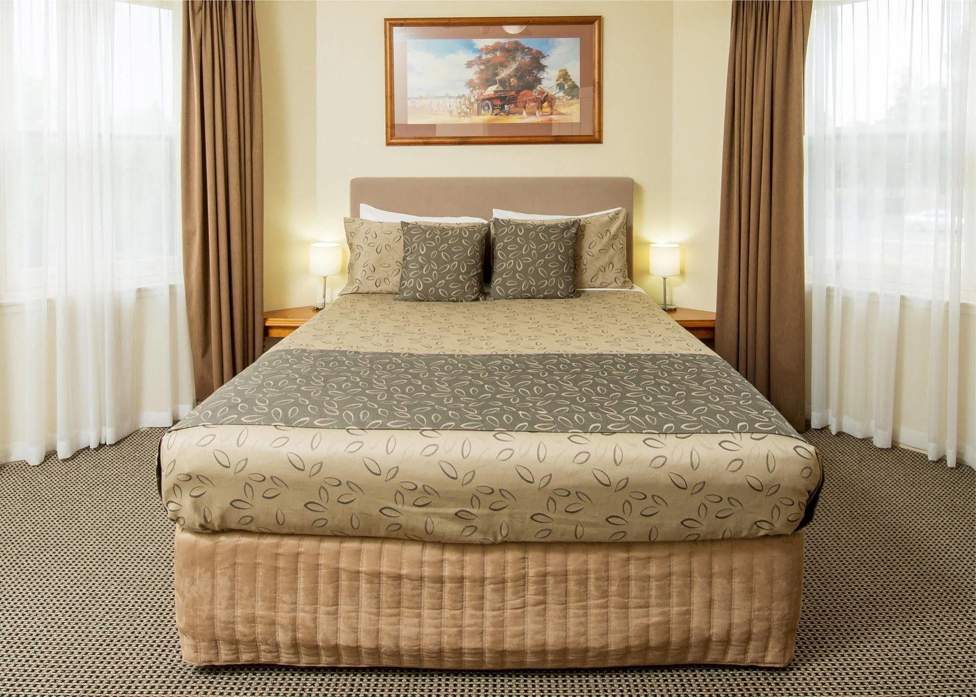Hotel Clare Country Club Esterno foto