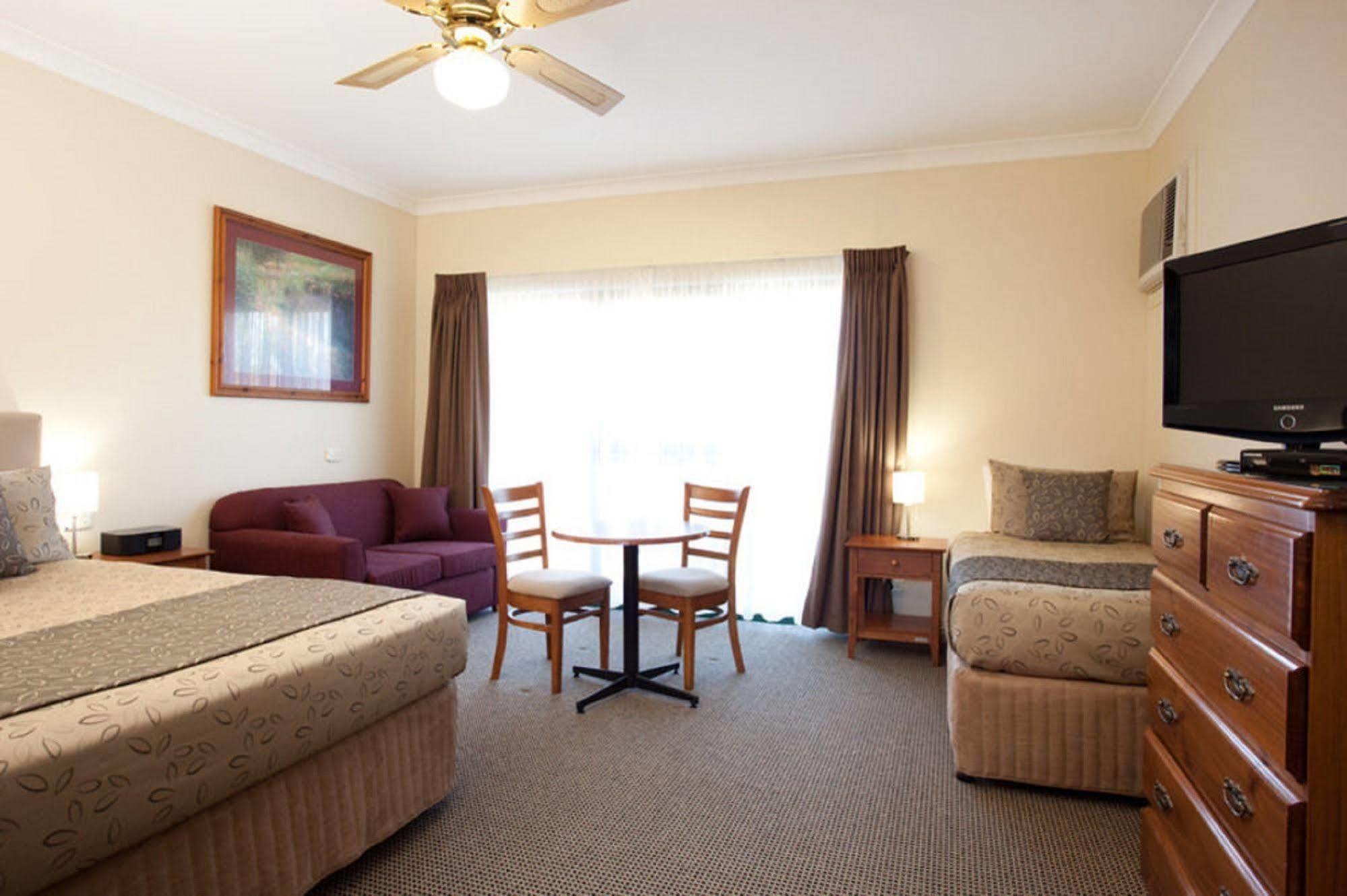 Hotel Clare Country Club Esterno foto